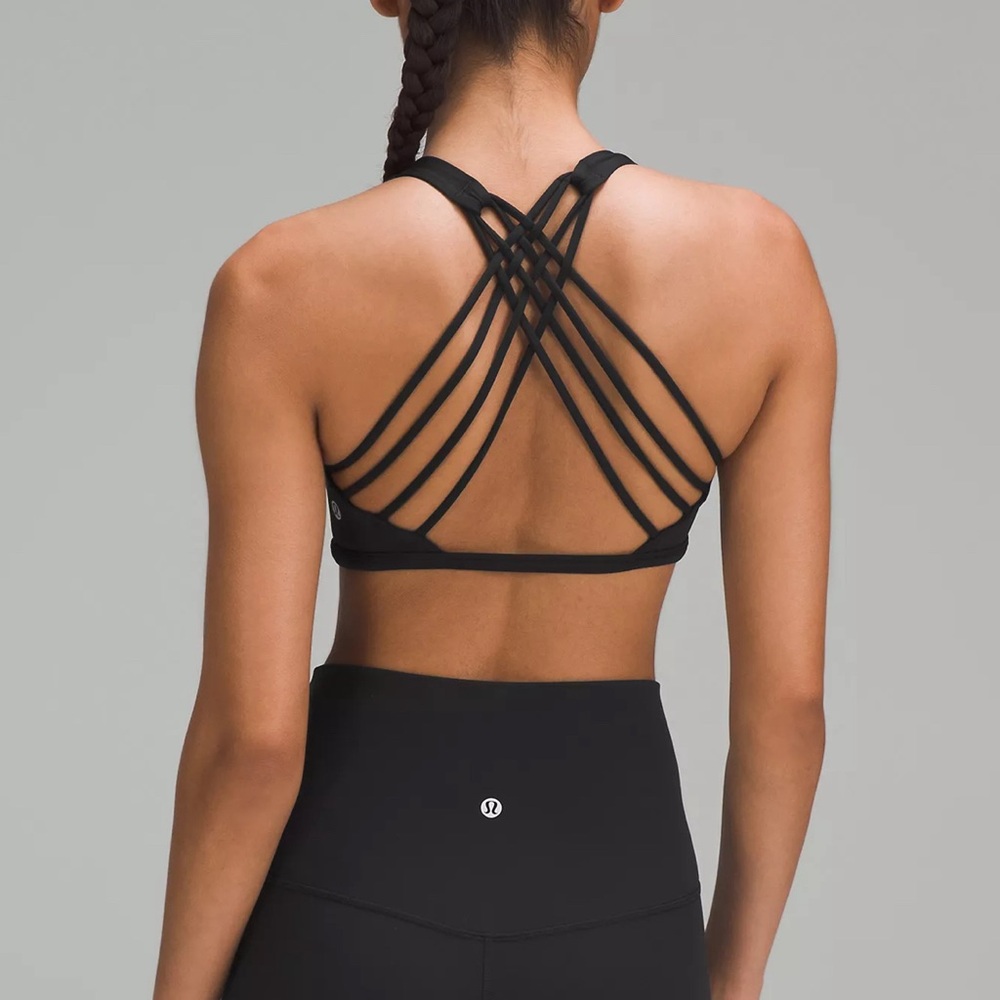 Lululemon Sports bra Free to Be Black Size 4
